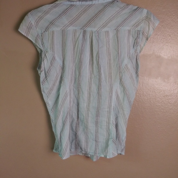 Linen Top - Picture 3 of 7